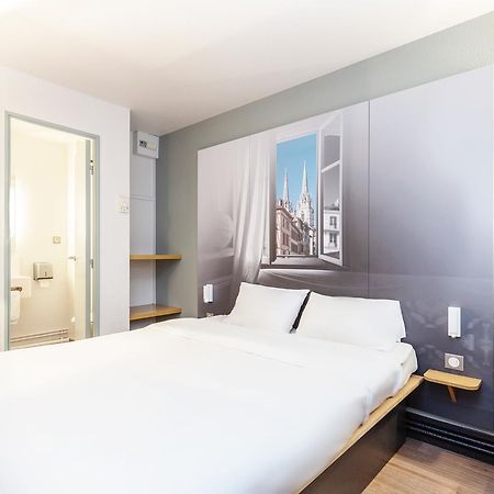B&B Hotel Bayonne Buitenkant foto