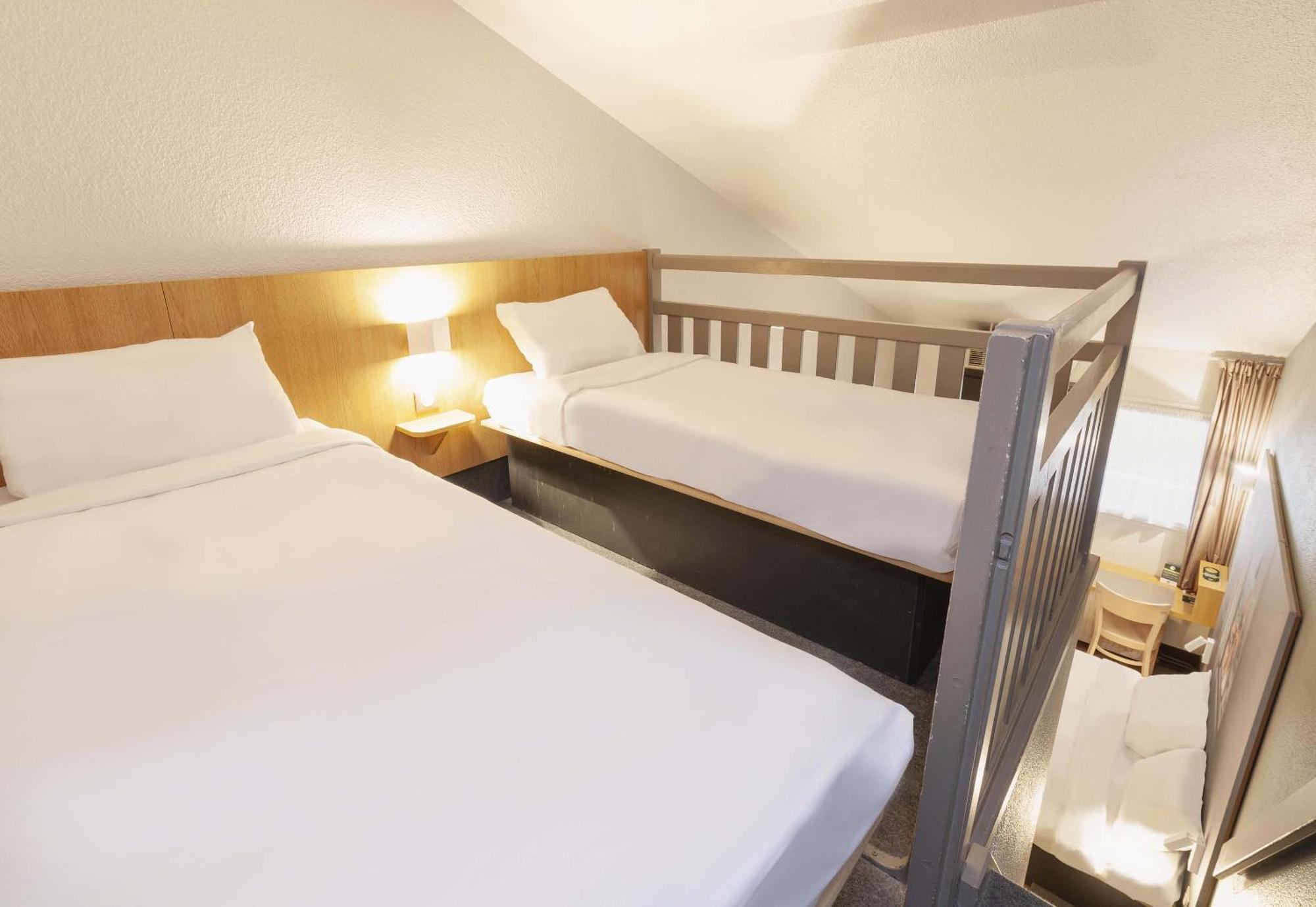 B&B Hotel Bayonne Buitenkant foto
