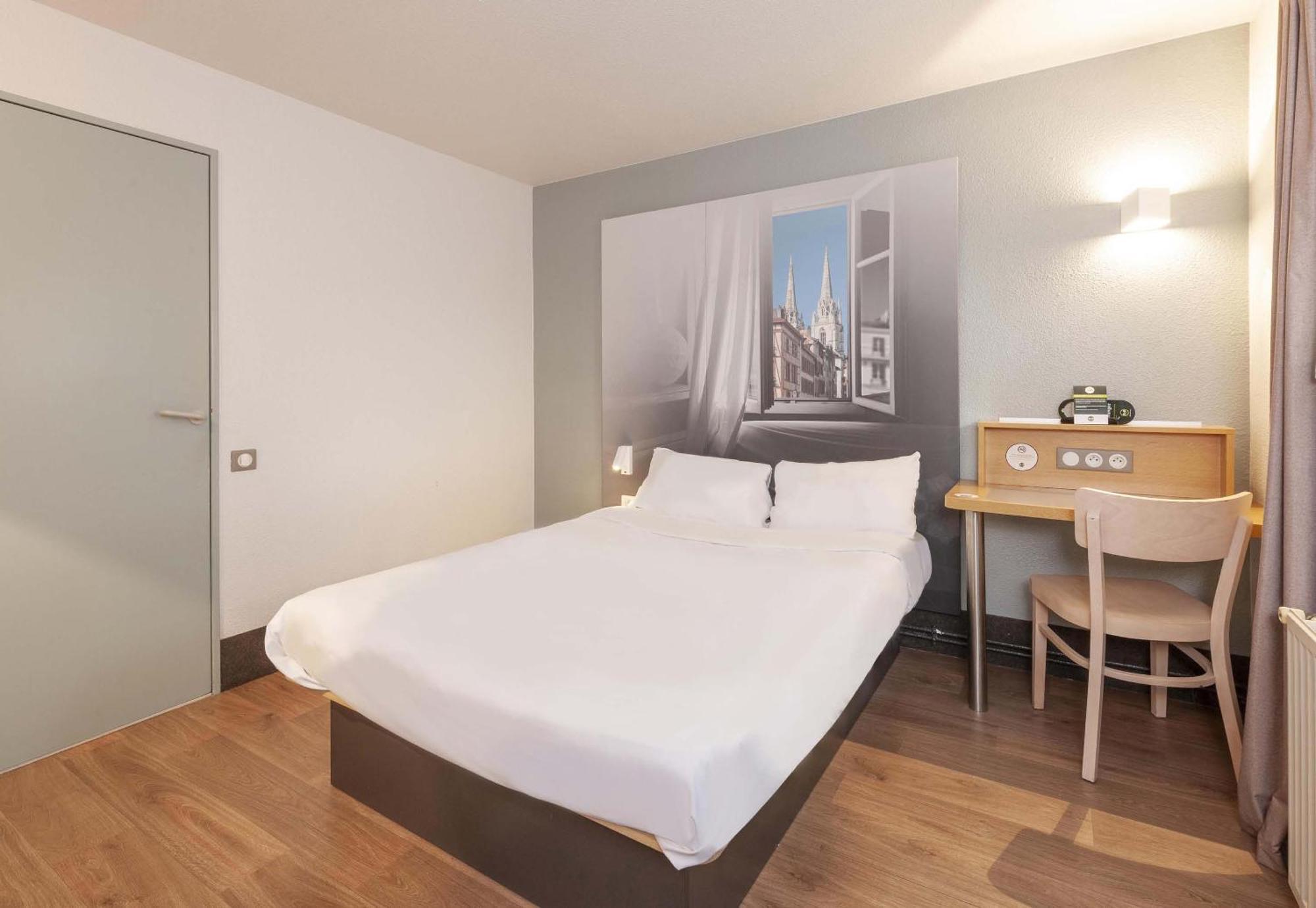B&B Hotel Bayonne Buitenkant foto