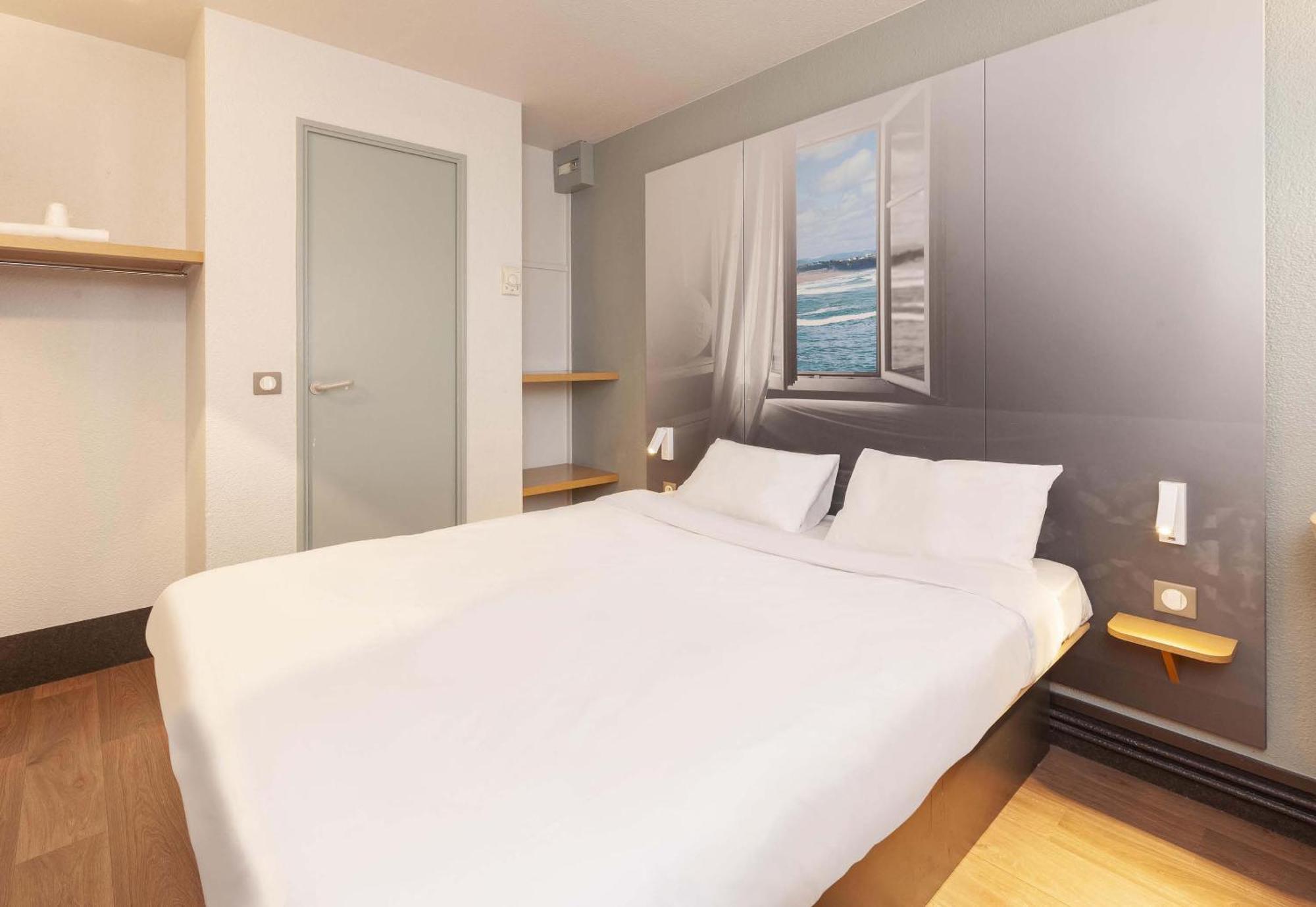 B&B Hotel Bayonne Buitenkant foto